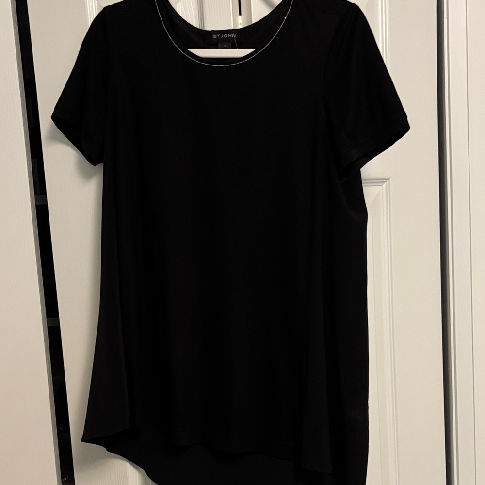 St. John Classic Black Short Sleeve Top
